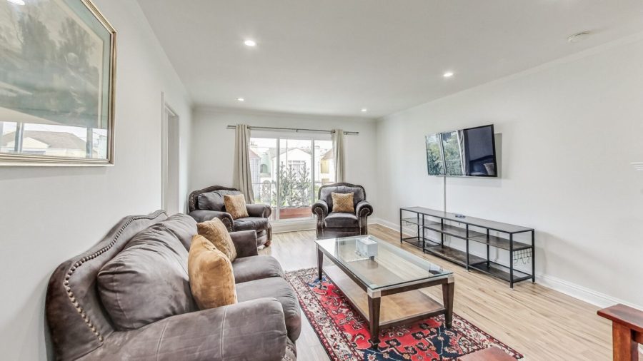 Spacious living room.