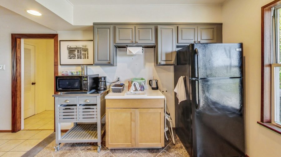 Kitchenette.  full size fridge, microwave and coffee maker. 