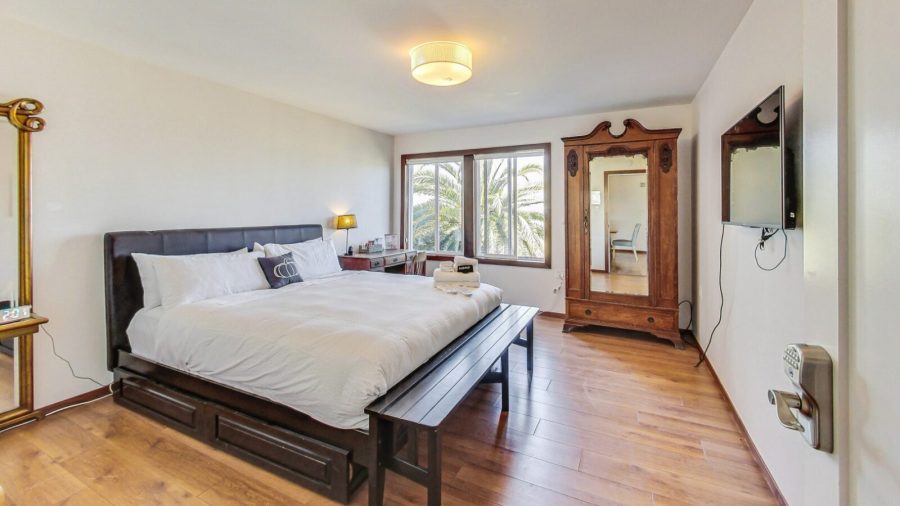 Park Vies Room with California King Bed
