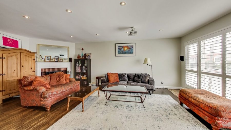 Living room...