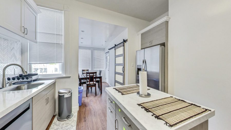 Fully equipped kitchen