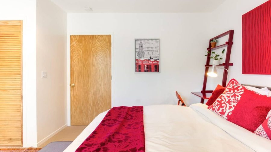 Second bedroom