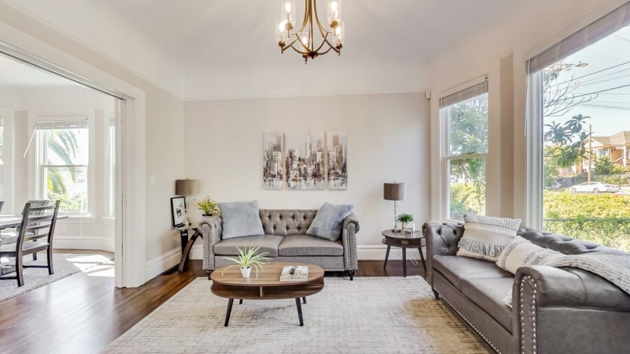 Main level spacious living room.