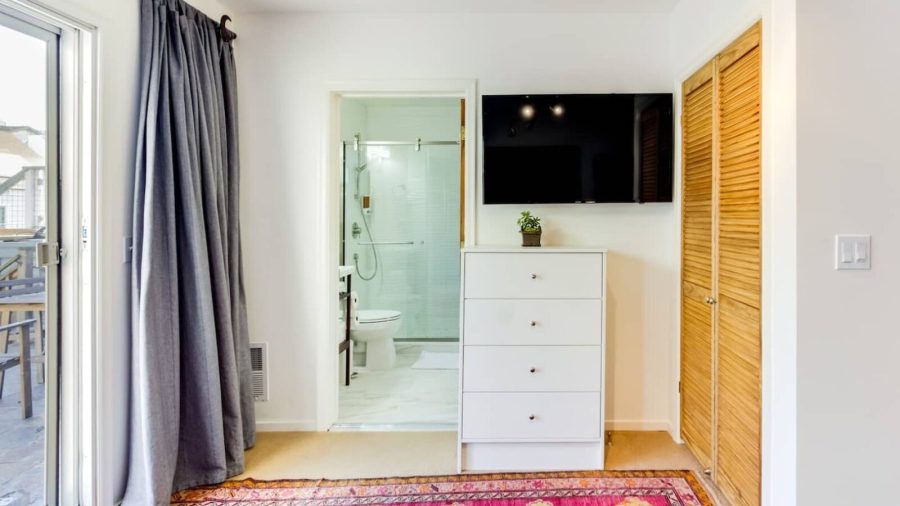 Second bedroom