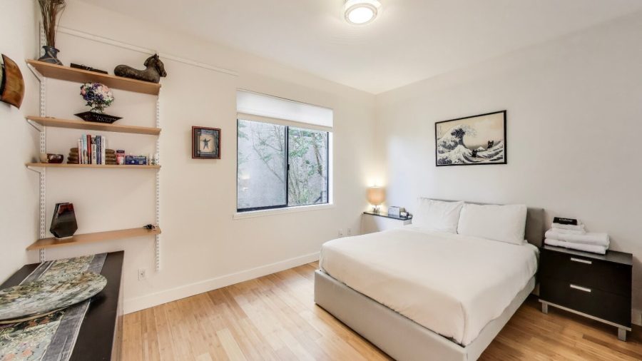 Bedroom with full bed