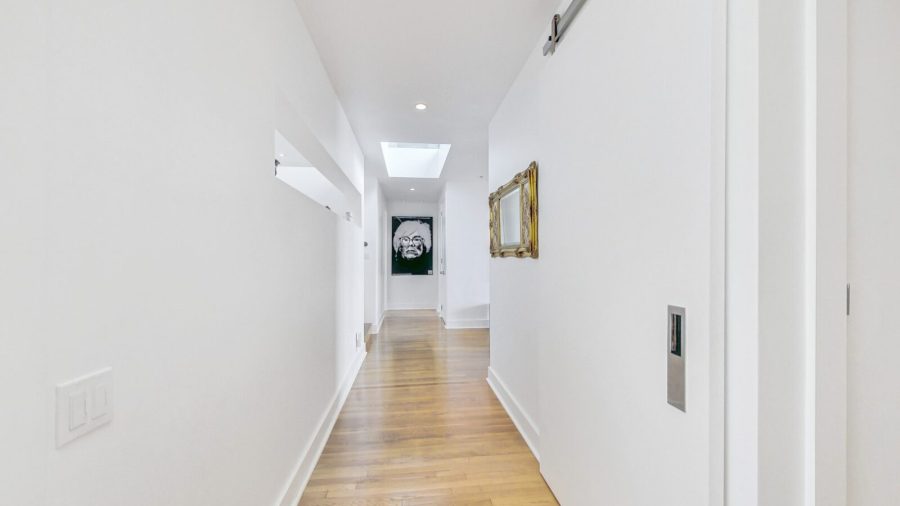 Once inside, the laundry is straight ahead , turn left and Andy Warhol will welcome you home. 