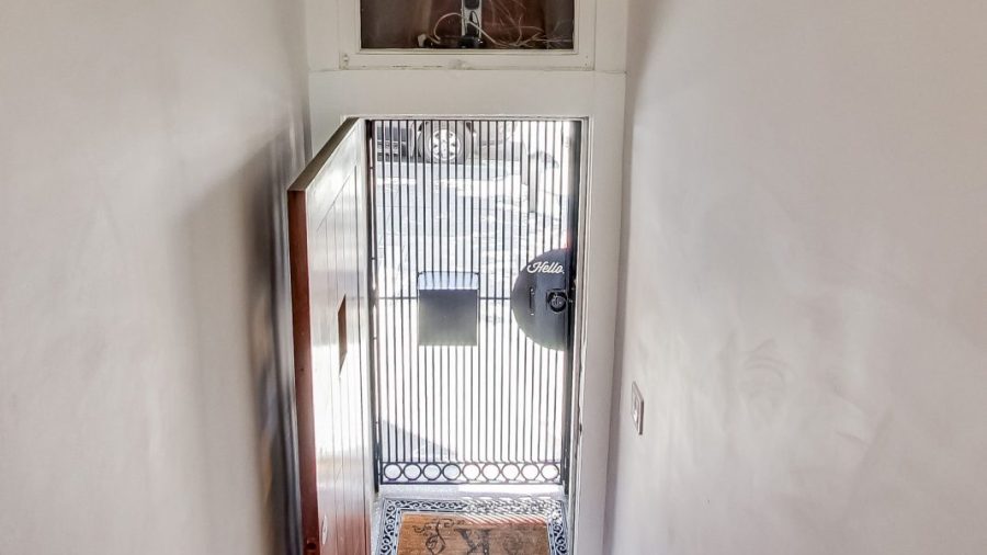 Inside entry steps (long staircase)... welcome!