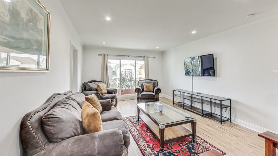 Spacious living room.