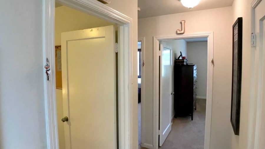 Rooms... Room "S" on the left has two twin beds, room "J" straight ahead is the master suite, and around the corner to the left, find the "K" room...