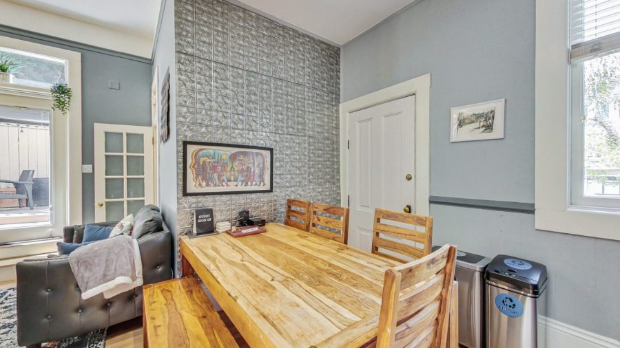 Dining table in the kitchen area (the living are is on the left)