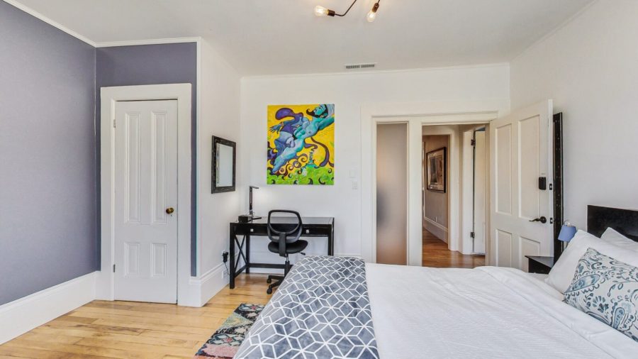 Front room, the Purple Room, is spacious, with plenty of light, a queen-sized bed and a view of a pretty street :-)