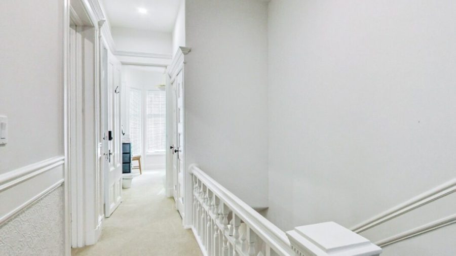 Hallway leads to bedroom 1 (on the left) and 5) straight ahead