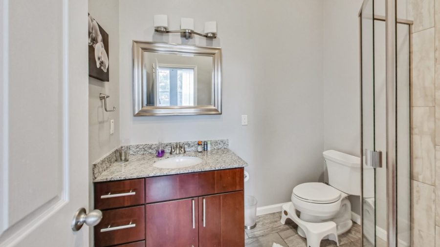 Master en suite bathroom.