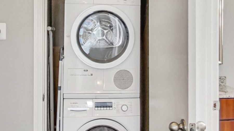 Laundry facilities washer, dryer, and laundry detergent provided.