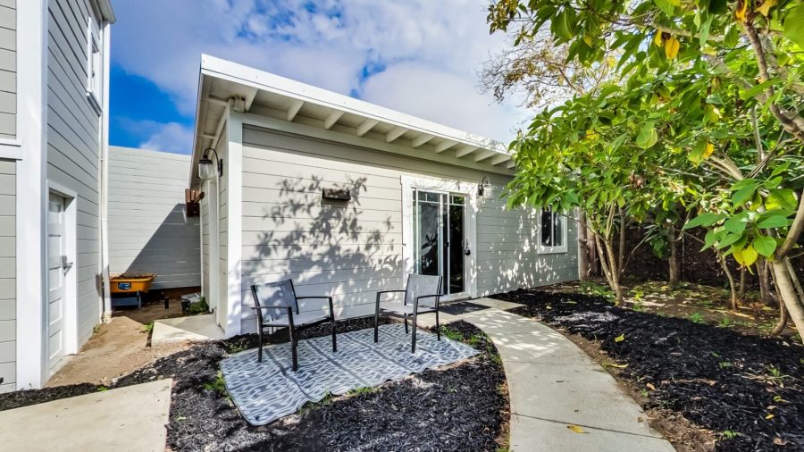 Back yard area is shared with the back cottage.
