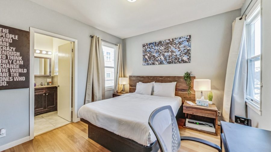 The bedroom closest to the kitchen has an en suite bathroom.   Next to this bedroom is the bathroom that is accessible to the other 3 bedrooms. 