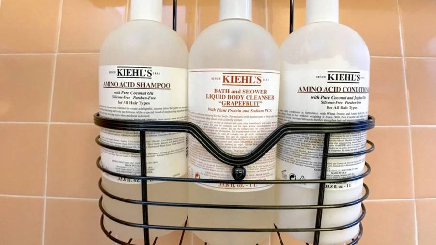 Kiehl's bath and body products provided.
