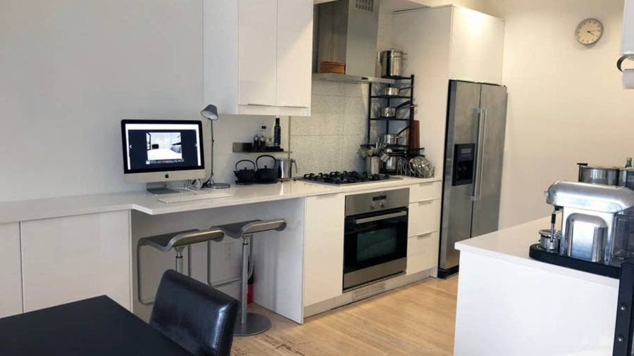 Kitchen - refrigerator with filtered water and ice