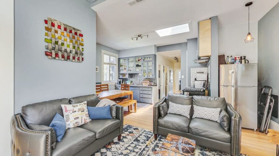 Bright, open kitchen space with Keurig single-serve coffee/tea maker (I supply the coffee pods and sweeteners), microwave, oven and stove, pots and pans, dishes and silverware... everything you need for entertaining or just hanging out for a quiet ni