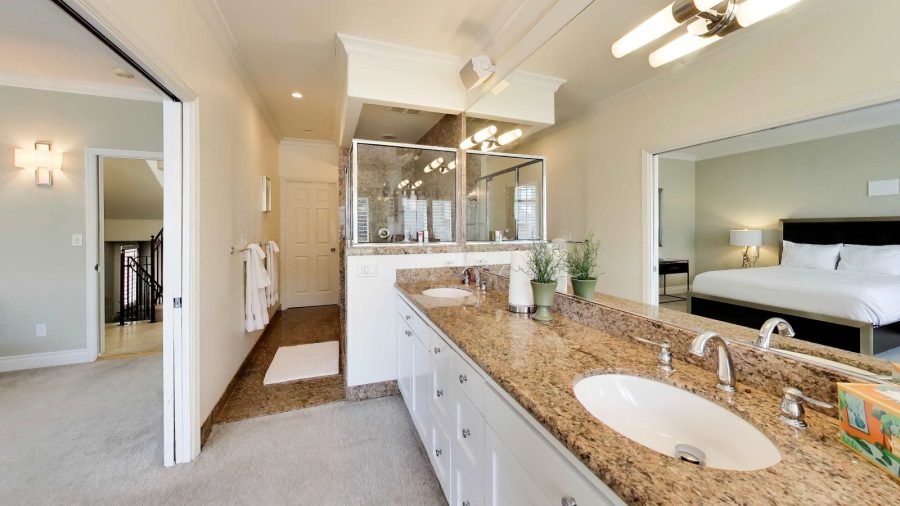 Amazing master bathroom with double vanity, large shower and soaking tub.